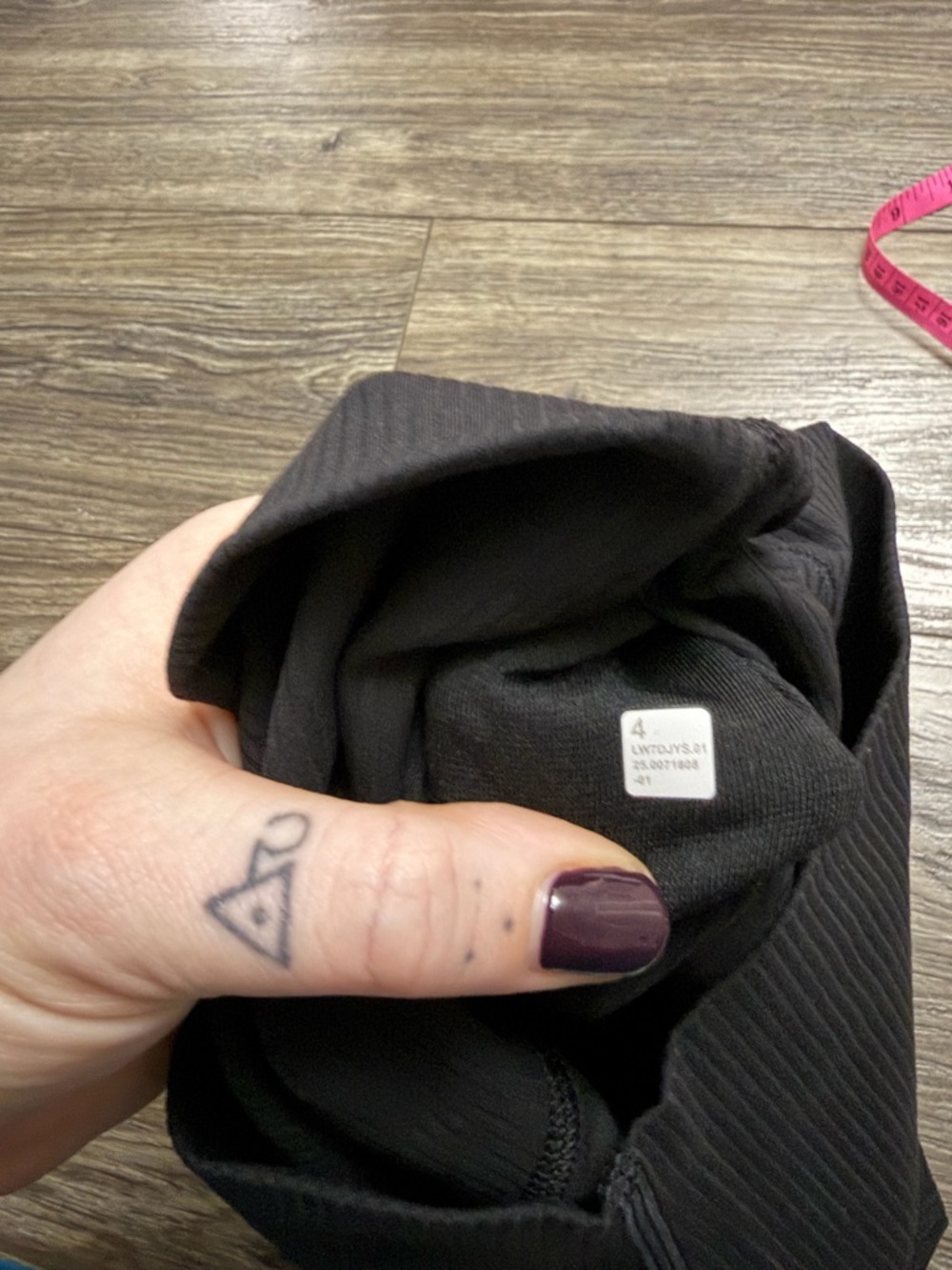 NWT Lululemon Align Ribbed High-Rise Short 6” (Black) Size 4 - Picture 3 of 7